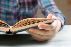 عوامل موثر در کتابخوانی